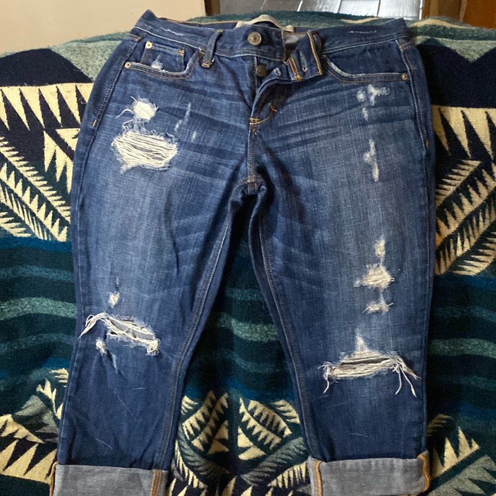 Abercrombie & Fitch size 4 (27).  Dark blue and distressed.